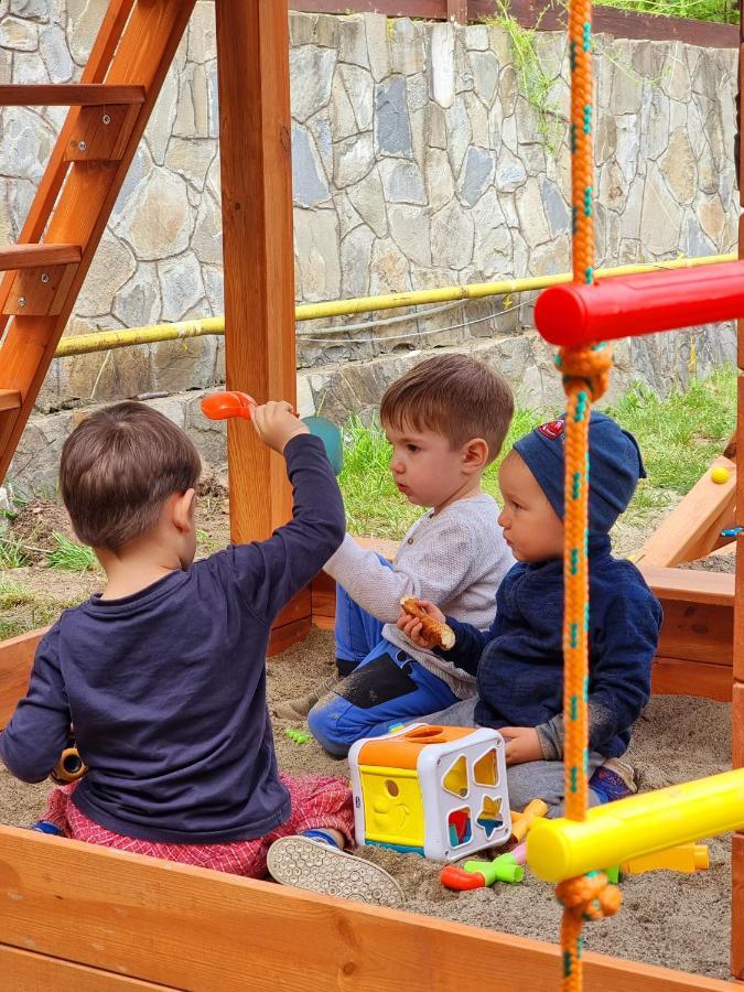 Pensiunea Moldova Piatra Neamţ Exteriér fotografie