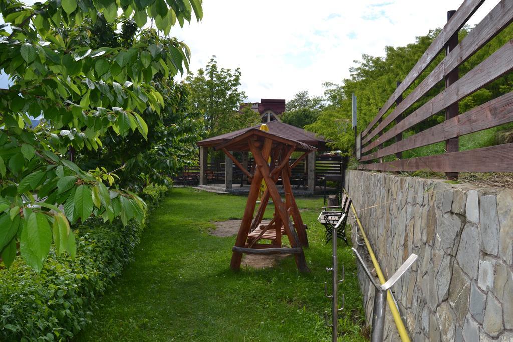 Pensiunea Moldova Piatra Neamţ Exteriér fotografie